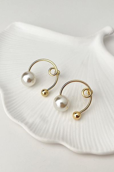 Modex Gold Color Curved Pearl Earrings (2cm)