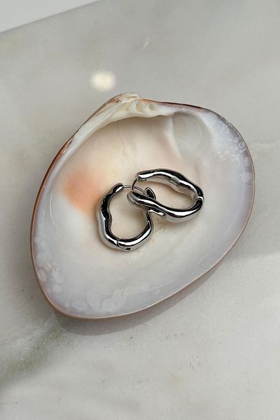 Modex Curvy Oval Plate Hoop Earrings(Indoor: 1cm)