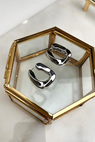 Modex Pleated Rectangular Plate Hoop Earrings(Indoor 2 cm)