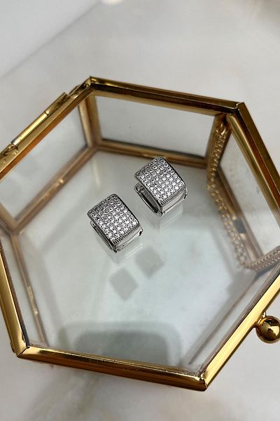 Modex Rectangular Earrings with Zirconia in Solid Brass (Size:1 cm)