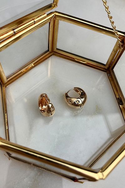 Modex Gold Color Oval Minimal Jewelled Hoop Earrings (1cm)