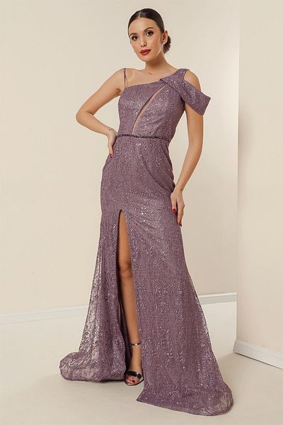 By Saygı Langes Fischkleid mit einseitigem Seilriemen, perlenbesetzter Taille, Paillettenstickerei und Schlitz vorne
