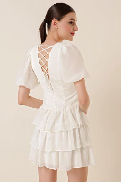 By Saygı Bel Dekolteli Arkası Çapraz İpli Kat Kat Şifon Elbise