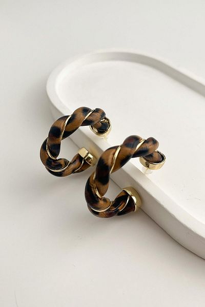 Modex Leopard Pattern Lightweight Twist Hoop Earrings (3cm)