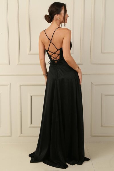 By Saygı Večerní šaty s dlouhým tylovým třpytivým provazovým popruhem