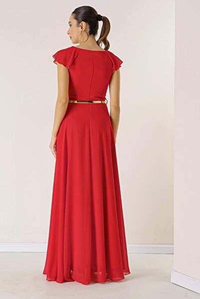 By Saygı Hosszú sifon ruha bolyhos gallérral és övvel a derekán