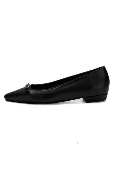 Desa Women's Black Leather Ballerinas