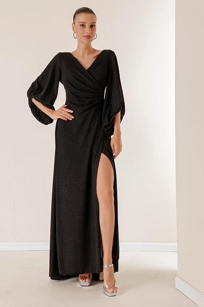 By Saygı Zweireihiges, glitzerndes, drapiertes, gefüttertes langes Kleid mit Ausschnitt vorne