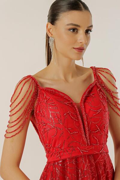 By Saygı Gyöngyökkel részletesen bélelt, csillogó bolyhos nyomott hosszú ruha