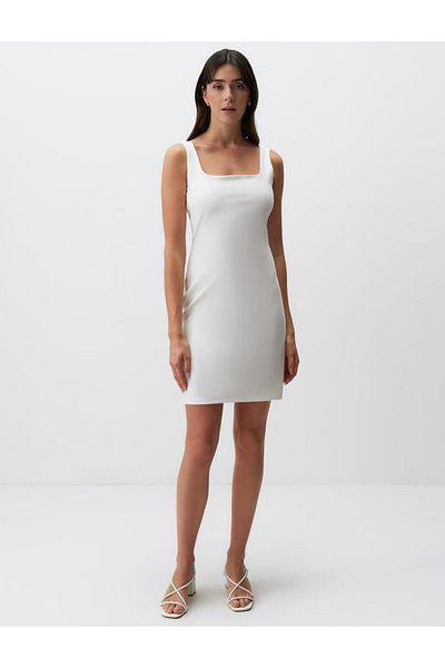 Jimmy Key Weißes Basic-Minikleid mit Riemchen und eckigem Kragen