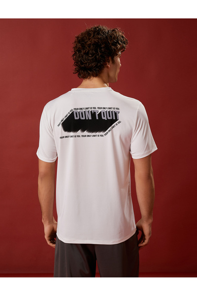 Koton Екіпаж з коротким рукавом з коротким рукавом Спортивний слоган Tisort з принтом