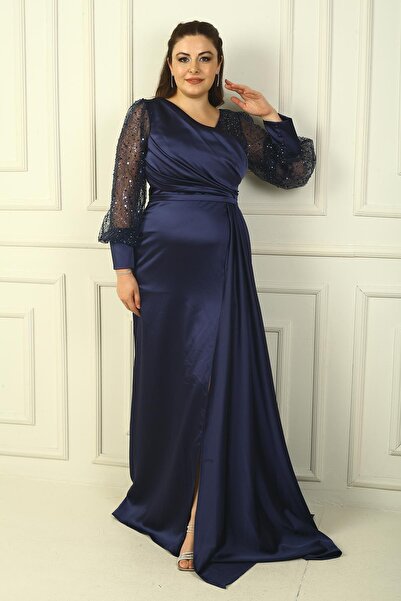 By Saygı Βραδινό φόρεμα με κεντημένο μακρύ σατέν με χάντρες σε μεγάλο μέγεθος - με επένδυση στήθους και γιακά