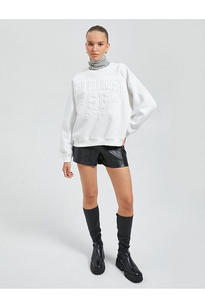 Koton Relax Fit Raised Crew Neck Sweatshirt - Embroidered Detail