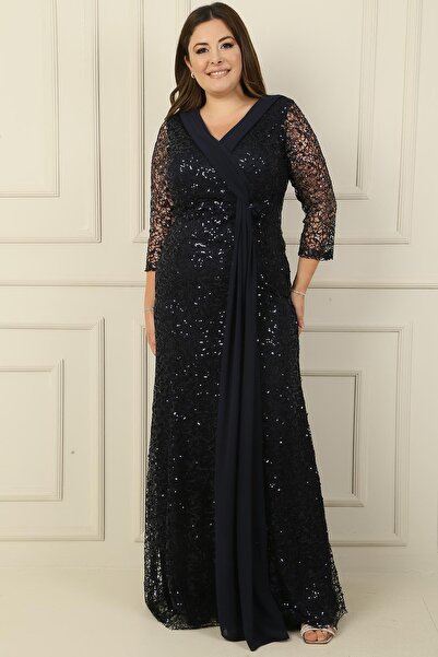 By Saygı Šifonová síťovina s výstřihem do V – šaty velikosti B