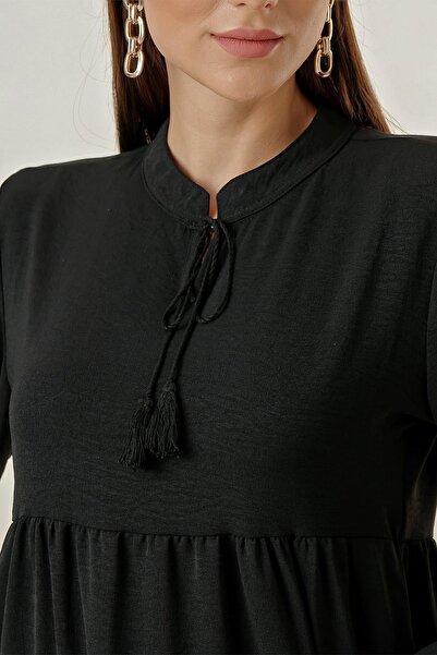 By Saygı Dlouhé hidžábové šaty se šněrováním