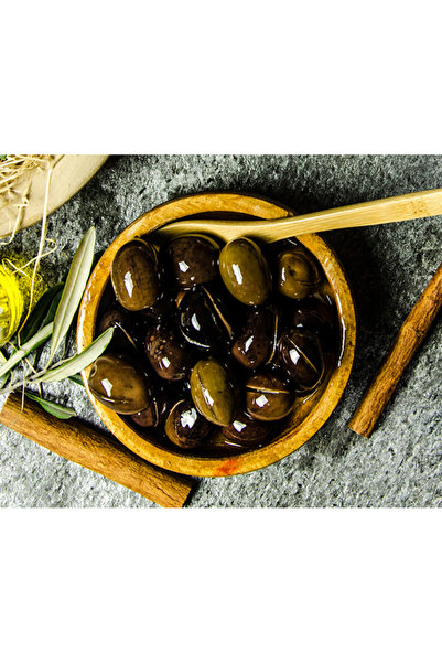 İbrahim Uyar Bodrum Çizik Yağlı Zeytin (1 kg)
