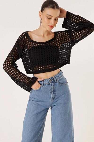 By Saygı Hole Crop Sweater