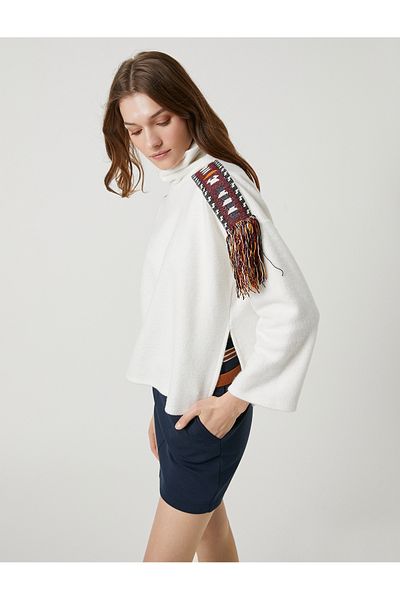 Koton Rollkragenpullover mit Ethno-Details