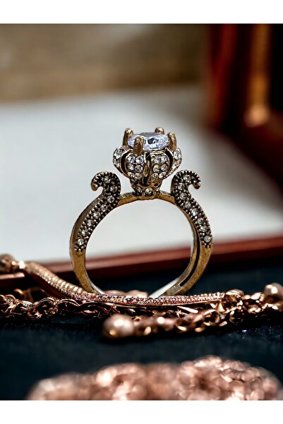 FAYRA ACCESSORIES Diamond Mounted Ring - Zircon Stone Detailed