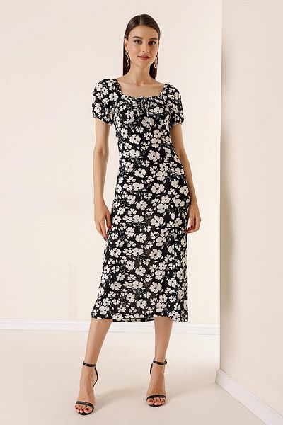By Saygı Floral Print Seersucker Dress with Elastic Sleeves and Neckline Lace Front Slit