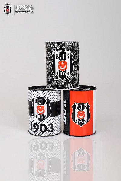 Beşiktaş NEW SEASON LICENSED CRIBBON METAL HUMPER