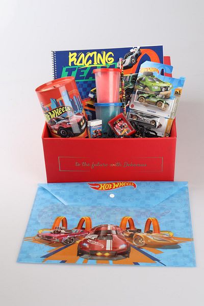 HOT WHEELS Hot Wheels Fastener File cu licență pentru sezonul nou - Hamru de joc și hârtie pentru mașină de jucărie