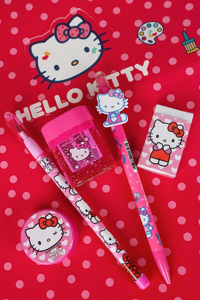 Hello Kitty قلم Hello Kitty متعدد الاستخدامات للموسم الجديد مقاس 0.7 مم - 2 قلم رصاص متشابك