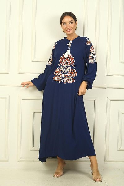 By Saygı Rochie lungă din viscoză pentru femei - guler cu șireturi, design frontal brodat, potrivire confortabilă