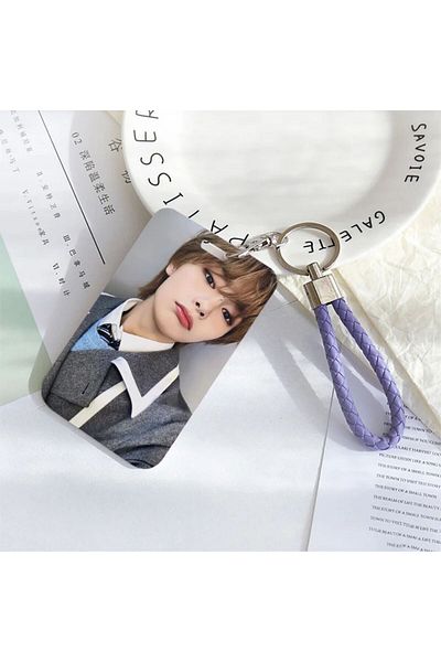 Kpop Dünyasi Stray Kids'' in'' Hard Cover Card Holder/Keychain