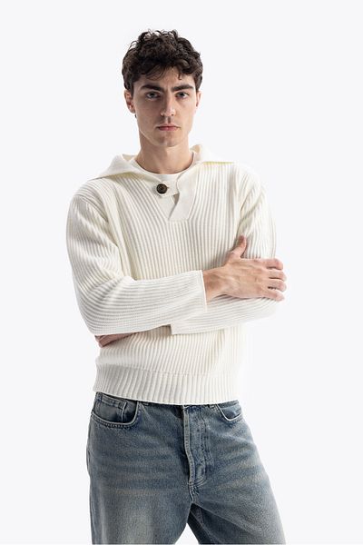 GIESTO White Knitwear Sweater - Buttoned Design