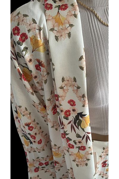 Flow Mi̇sseale Flower Patterned Palazzo Pants and Kimono Suit