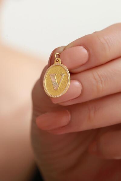 Bayar Gold 14 Ayar Altın V Harf Nostaljik Kolye Ucu