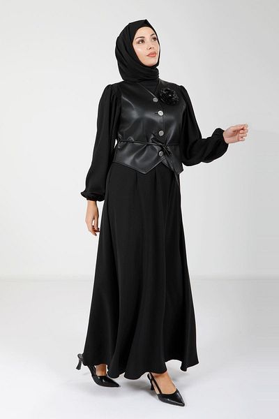 Beyza Μαύρο Φόρεμα Hijab - Δερμάτινο Γιλέκο και Λεπτομέρεια Τριαντάφυλλου 9076