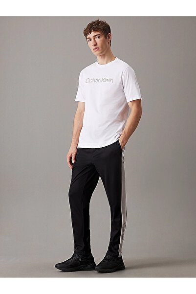 Calvin Klein Men's Regular Fit Pleated Side Stripes Elastic Waist Black Sweatpants 00Gmf4P604-Bae