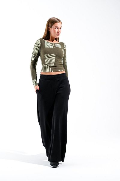 Signature Style 724303 _T-shirt crop cu mânecă lungă pentru femei