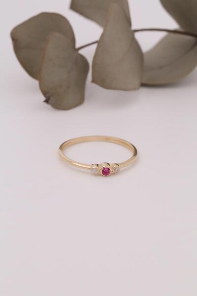 Bayar Gold 14 Ayar Altın Kırmızı ve Beyaz Taşlı Yüzük