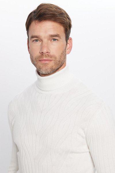 Tudors Slim-Fit-Pullover für Herren mit schmalem Schnitt und vollem Rollkragen, gestrickt, gemustert
