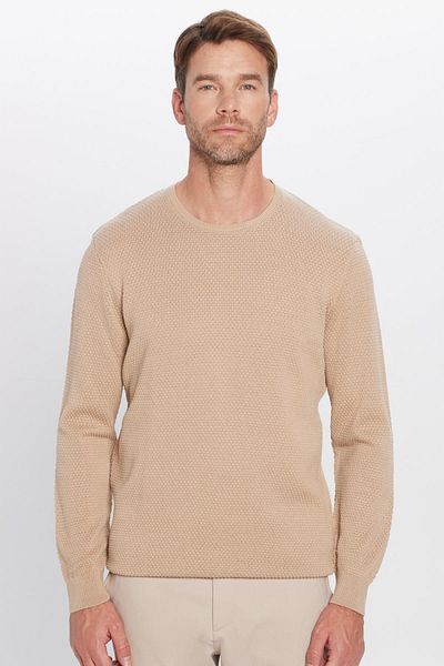 Tudors Slim-Fit-Strickpullover für Herren mit Rundhalsausschnitt und Wabenmuster in Creme