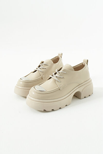 Gökçe Shoes Greta Krem Rugan Metal Aksesuar Detay Kadın Loafer Ayakkabı