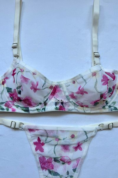 Rubuvi Eva Γυναικείο Δαντελένιο Bralet και Σετ σουτιέν Dowry - Σλιπ με καρδιά και εσώρουχο