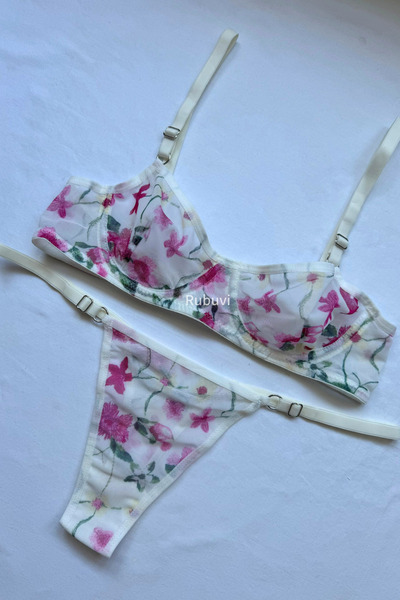 Rubuvi Eva Γυναικείο Δαντελένιο Bralet και Σετ σουτιέν Dowry - Σλιπ με καρδιά και εσώρουχο