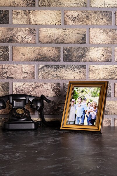 Araste New Season White Pedestal Frame 13X18