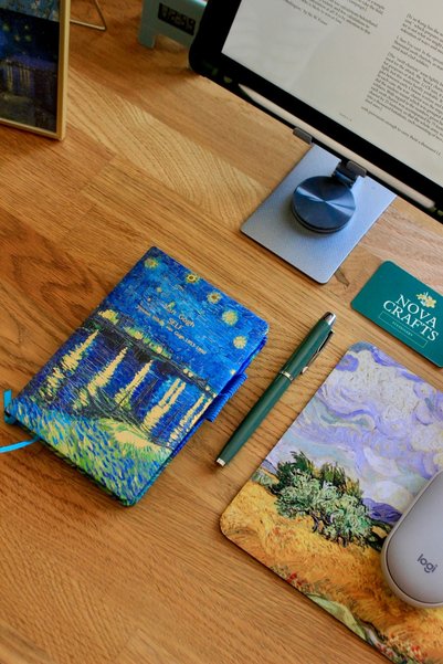 Nova Crafts Van Gogh Yıldızlı Gece 2Temalı Kalem Lastikli Pofuduk Kapaklı Defter