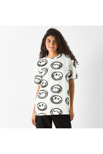 SP Characters All-Over SmileyWorld Print Crew Neck T-shirt with Short Sleeves