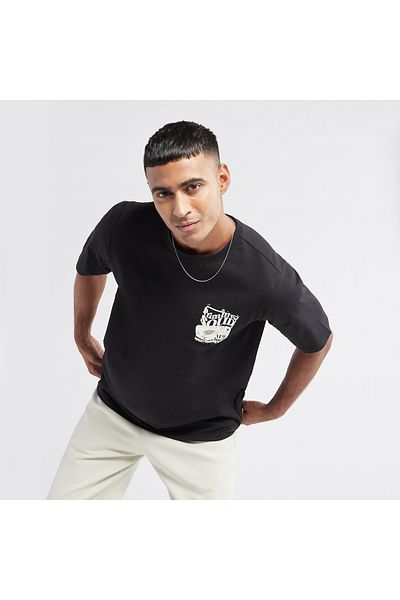 FAV Graphic Print T-shirt with Crew Neck and Short Sleeves