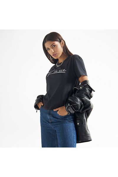 FAV Slogan Print T-shirt with Round Neck and Drop Shoulder Sleeves