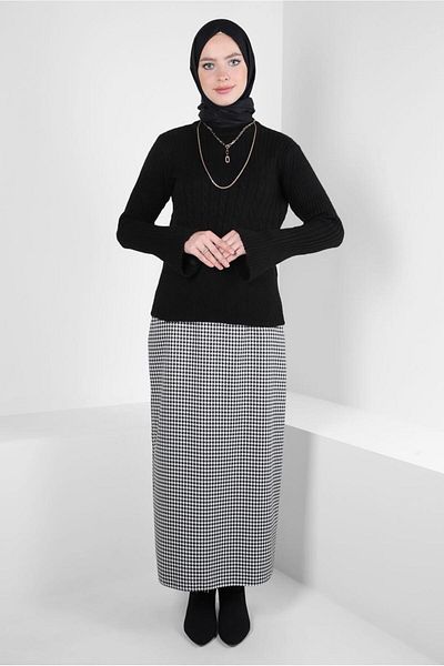 Alvina Knitwear Sweater - Turtleneck Collar, Model 44069