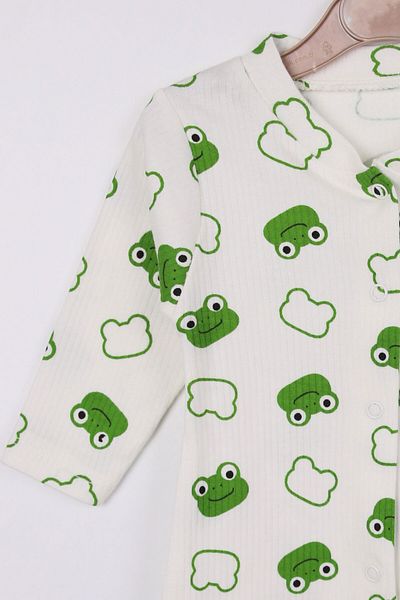 Beniizle Frog Patterned Jumpsuit with Booties and Snaps