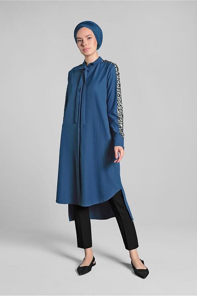 TRENDTESETTÜR Women's Navy Blue (Saks) Sleeves Sequins Tunic 5032