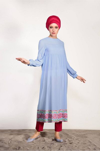 TRENDTESETTÜR Tunica lungă de damă albastră T 95171 Ikoll cu detaliu de broderie